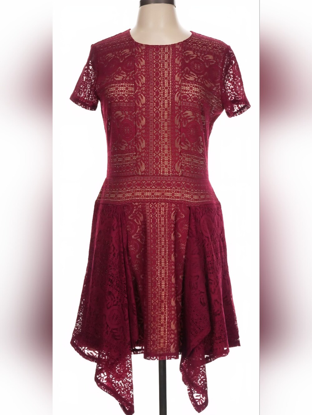 BCBGMAXAZRIA Aileen Lace Dress Burgundy Handkerchief Hi-Low Hem L NNWOT